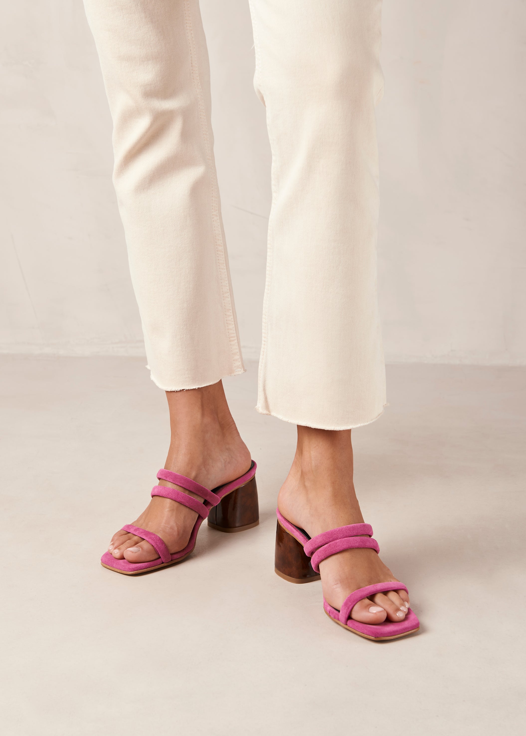 Indiana - Pink Leather Sandals | ALOHAS