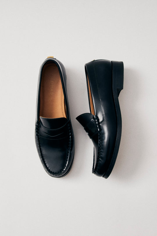 How to Wear Loafers