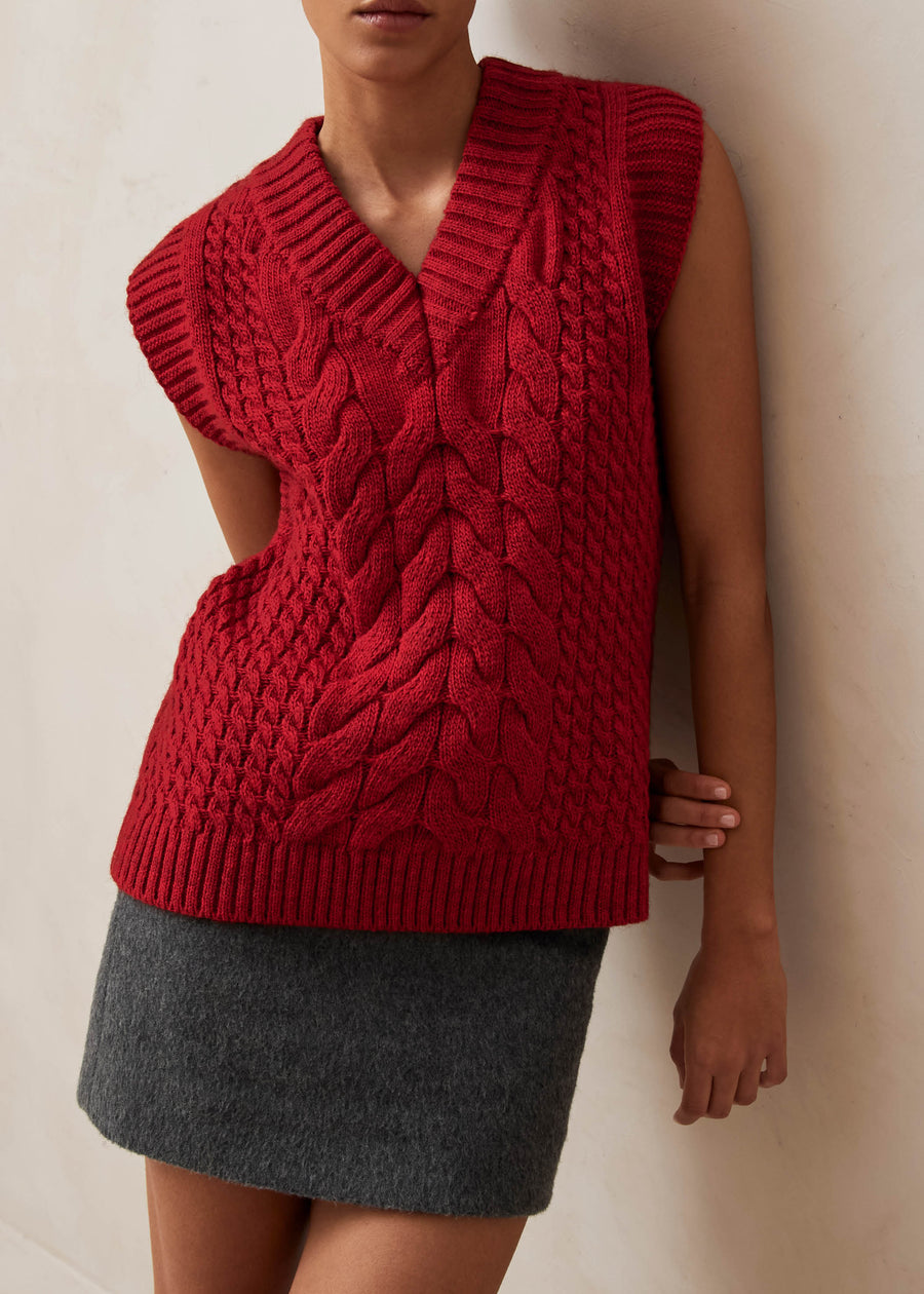 Cosy Red Tricot Vest