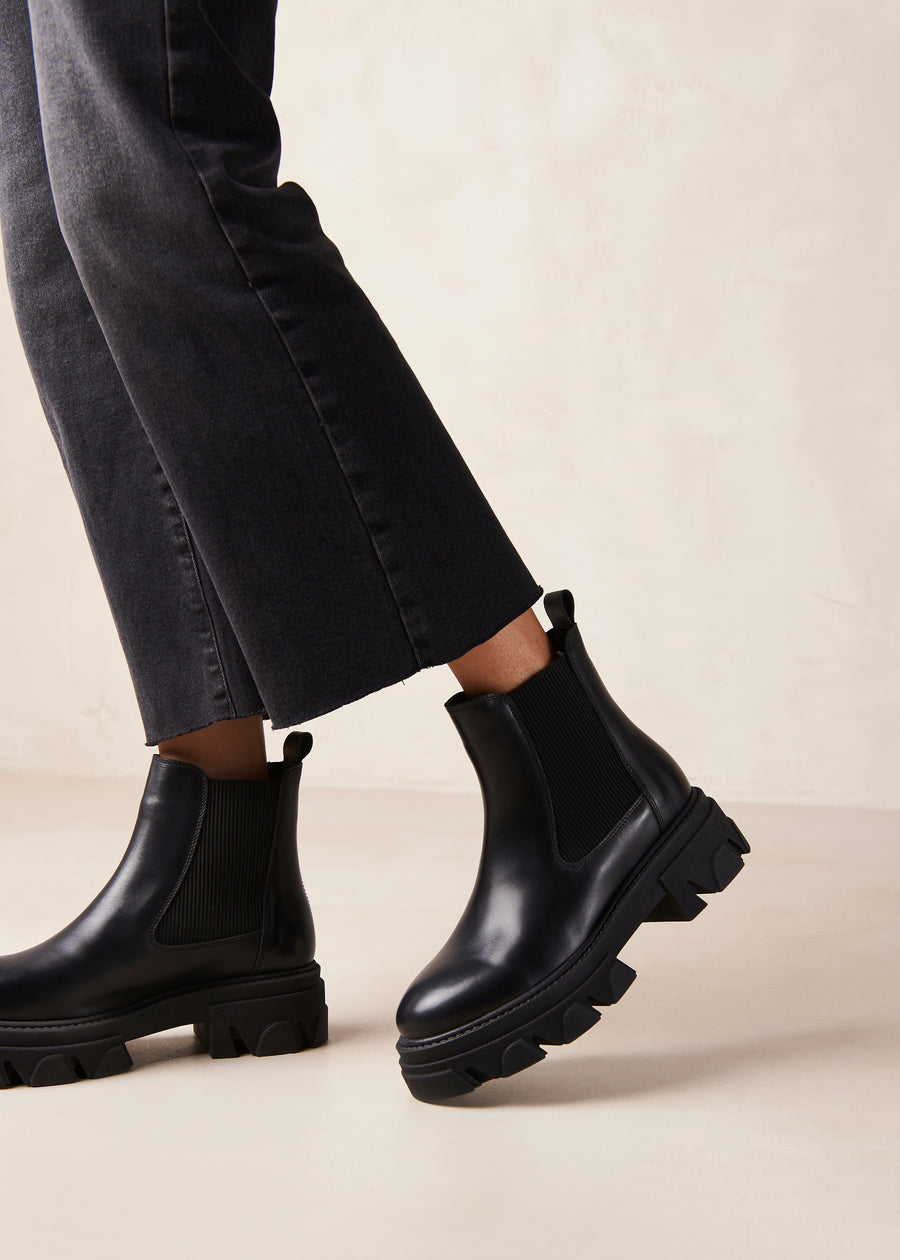Berenice Black Leather Ankle Boots