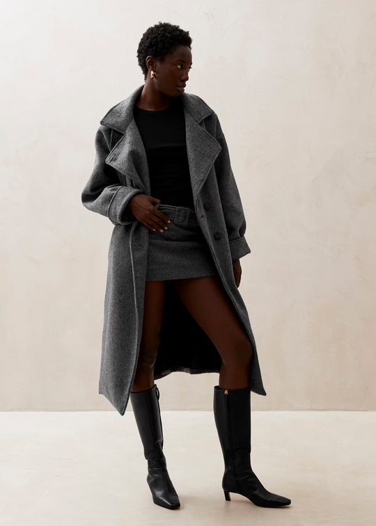 Hamari Grey Coat