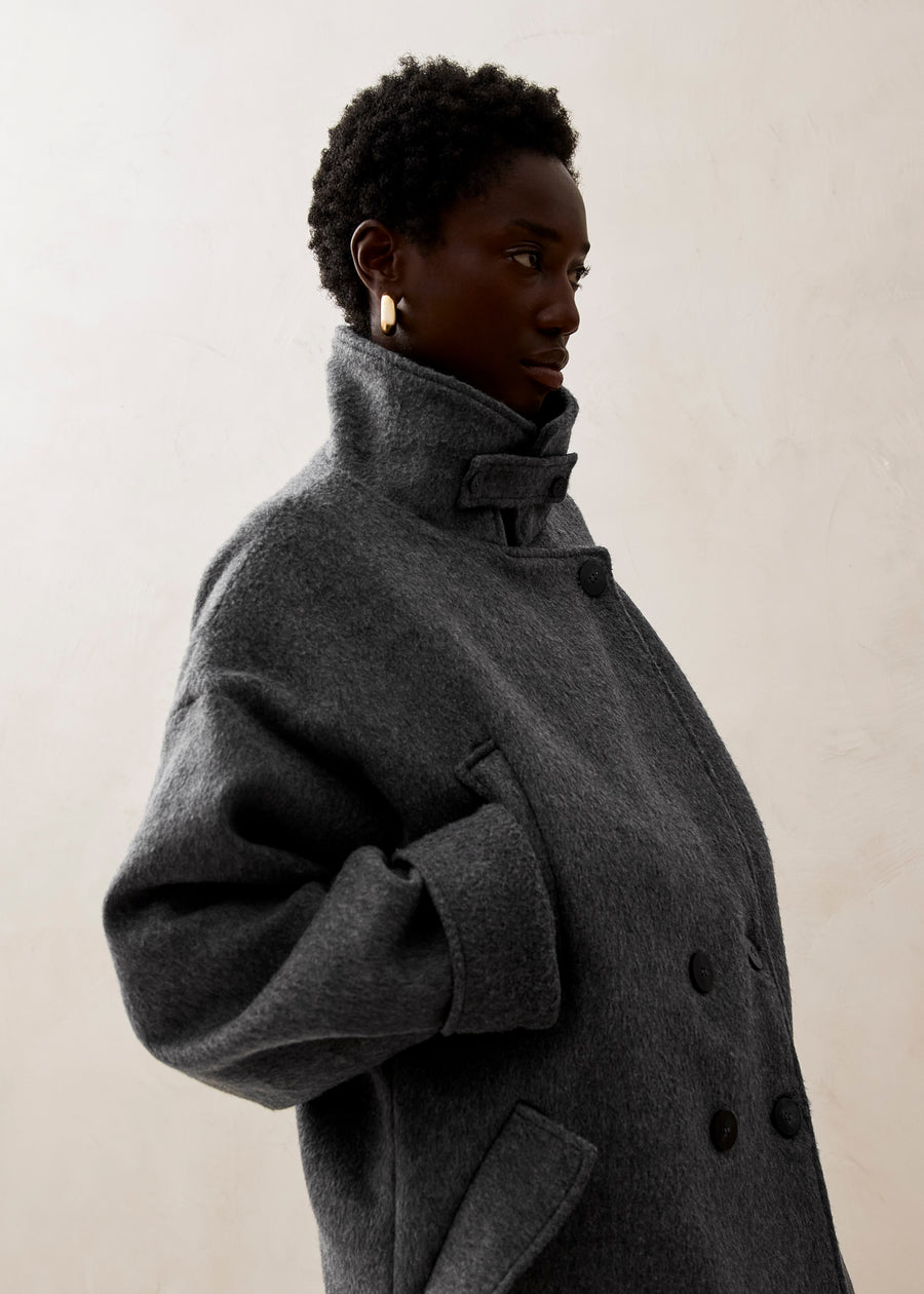 Hamari Grey Coat