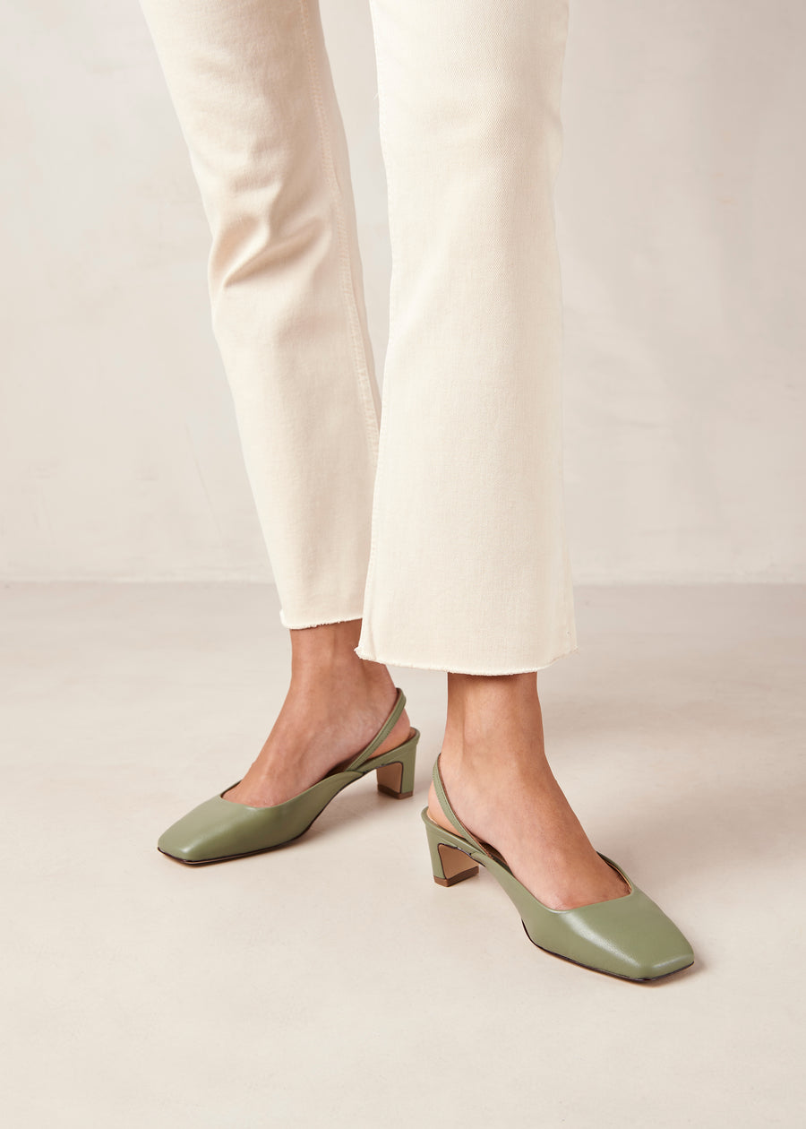 Lindy Grey Green Leather Pumps