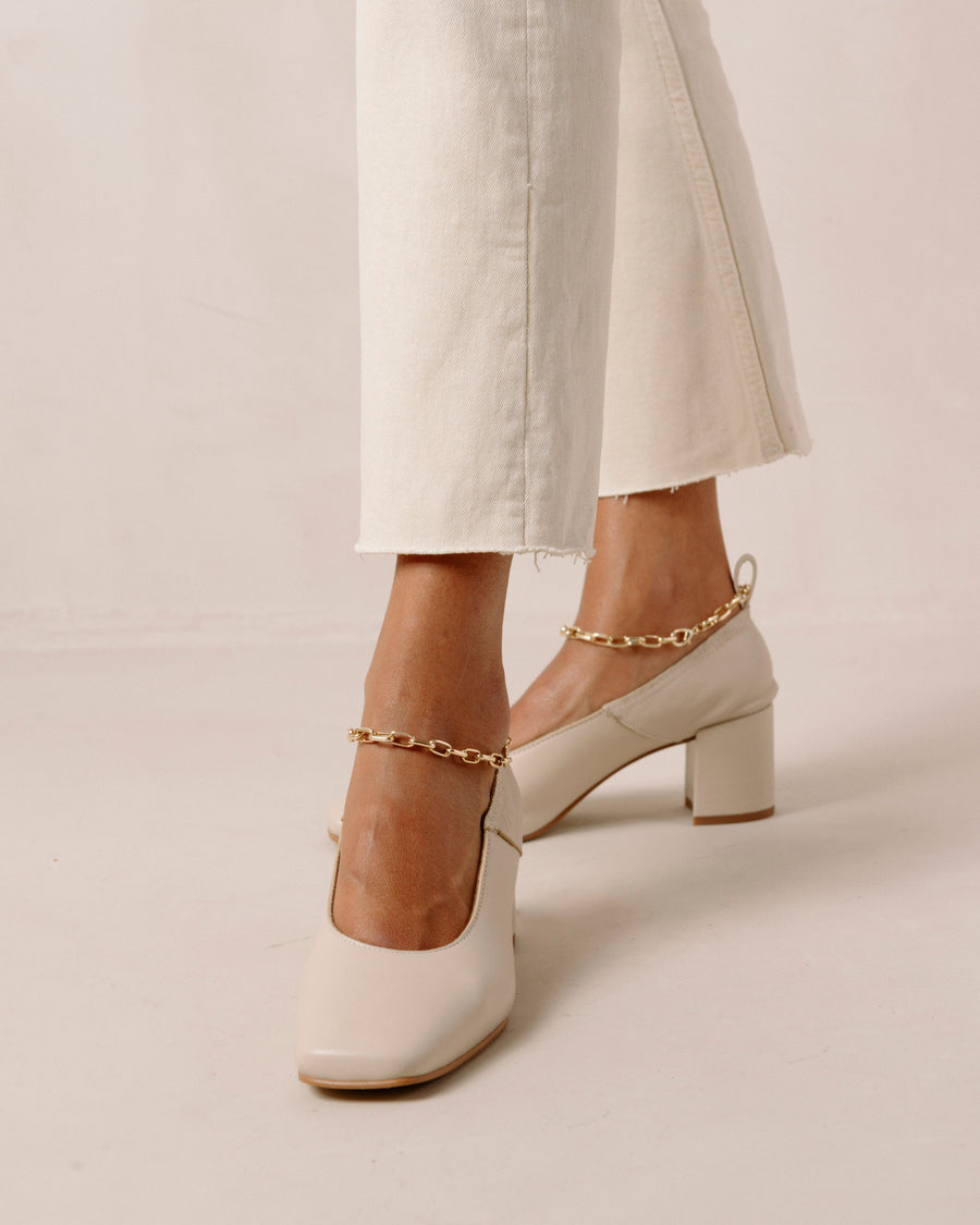 Agent Anklet Cream Leather Pumps Pumps ALOHAS