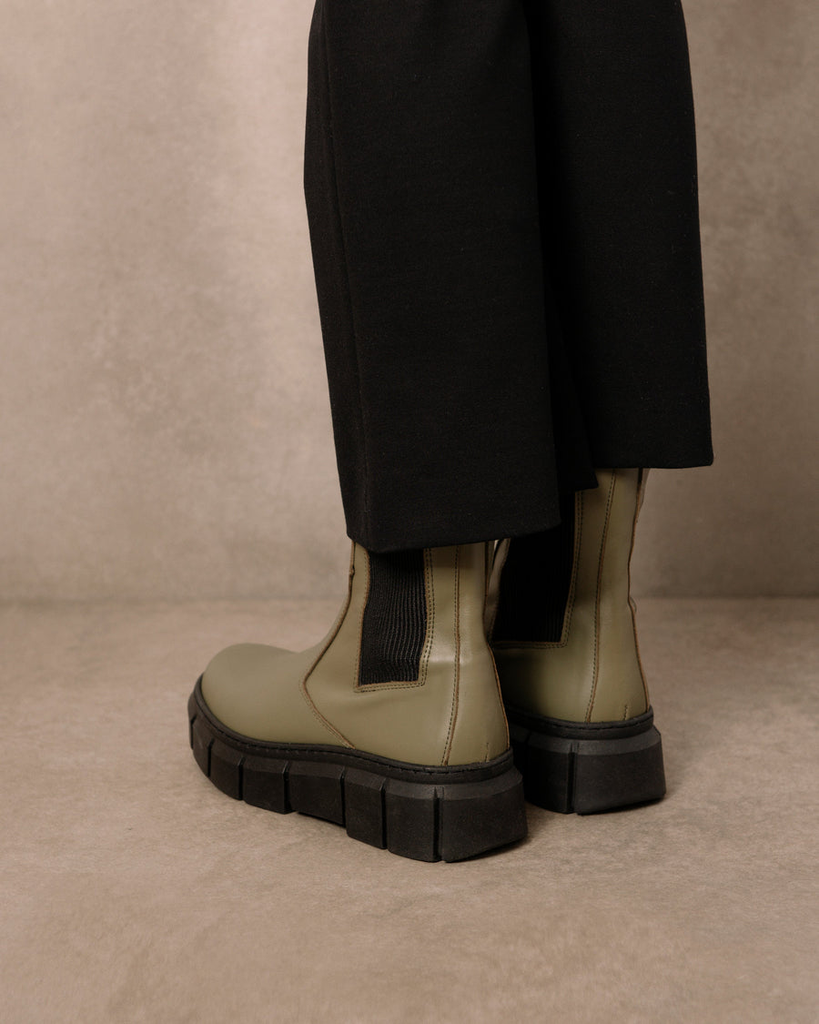 Armor Khaki Boots ALOHAS