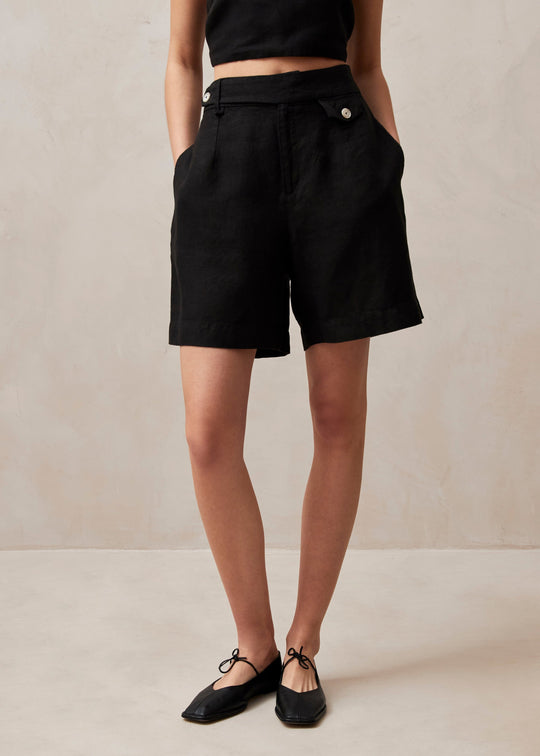 Boa Black Shorts