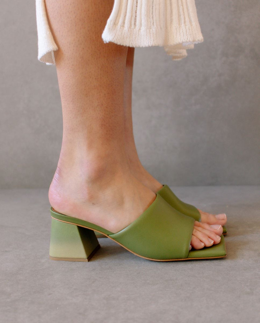 Brushed Degradé Evergreen Mellow Yellow Print Sandals ALOHAS