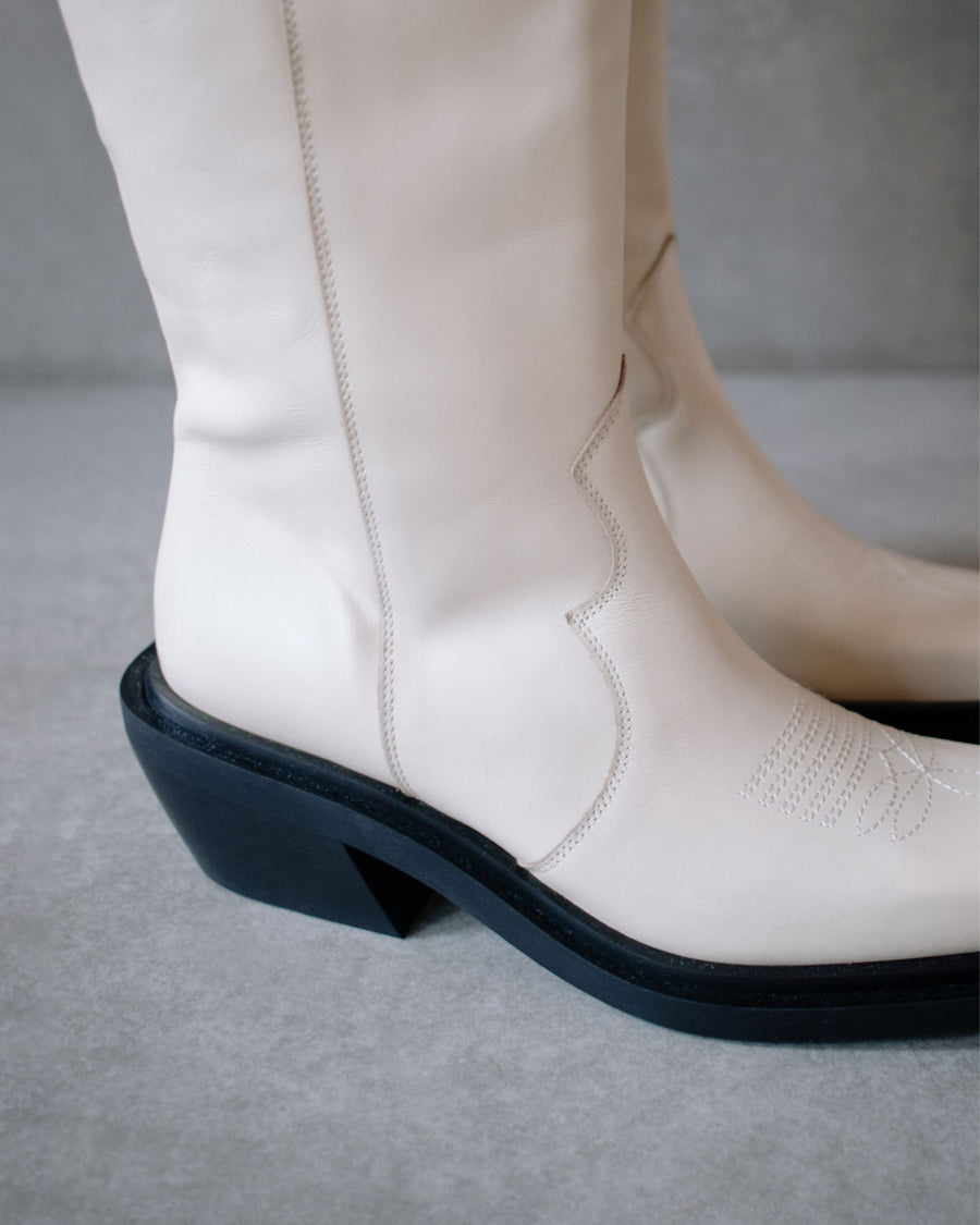 Cattle Cream Leather Boots Boots ALOHAS