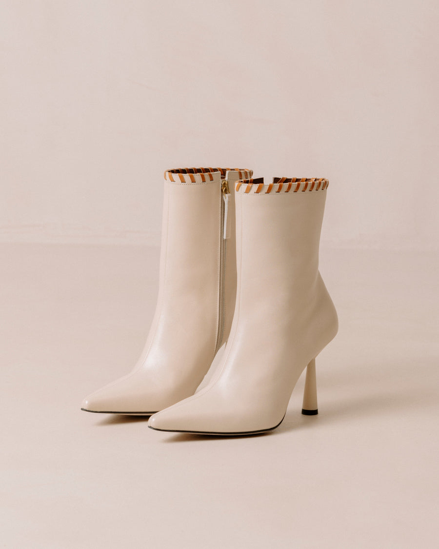 Leo Cream Boots Boots ALOHAS