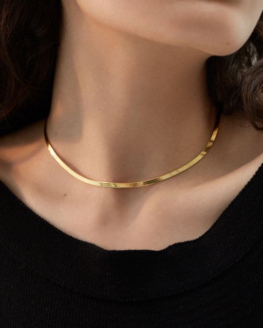 Loosen Up Necklace Gold