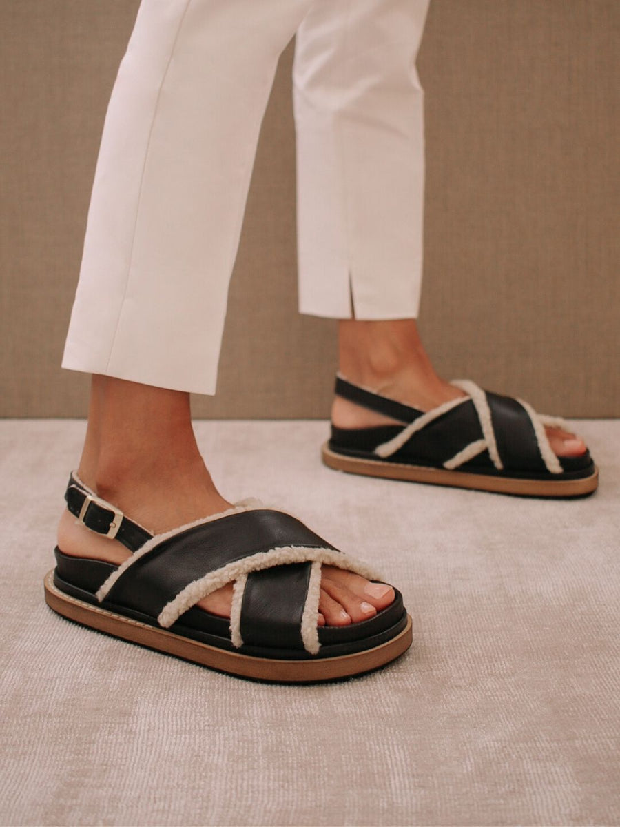 Marshmallow Black Leather Sandals ALOHAS