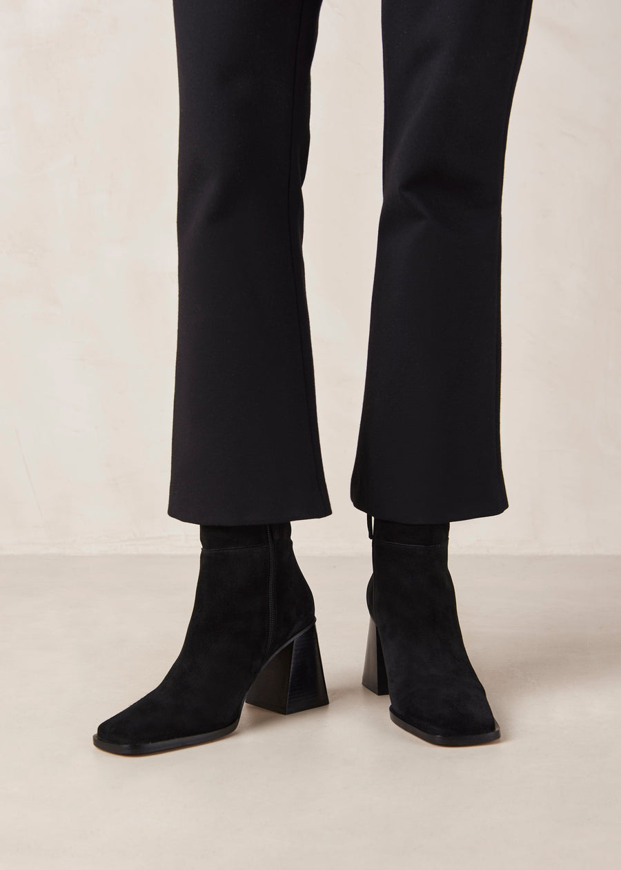 South Black Suede Boots ALOHAS
