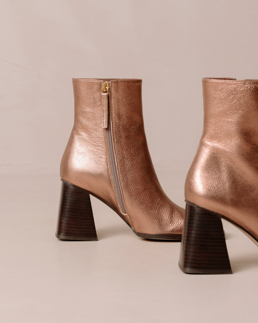 South Shimmer Quartz Pink Ankle Boots ALOHAS