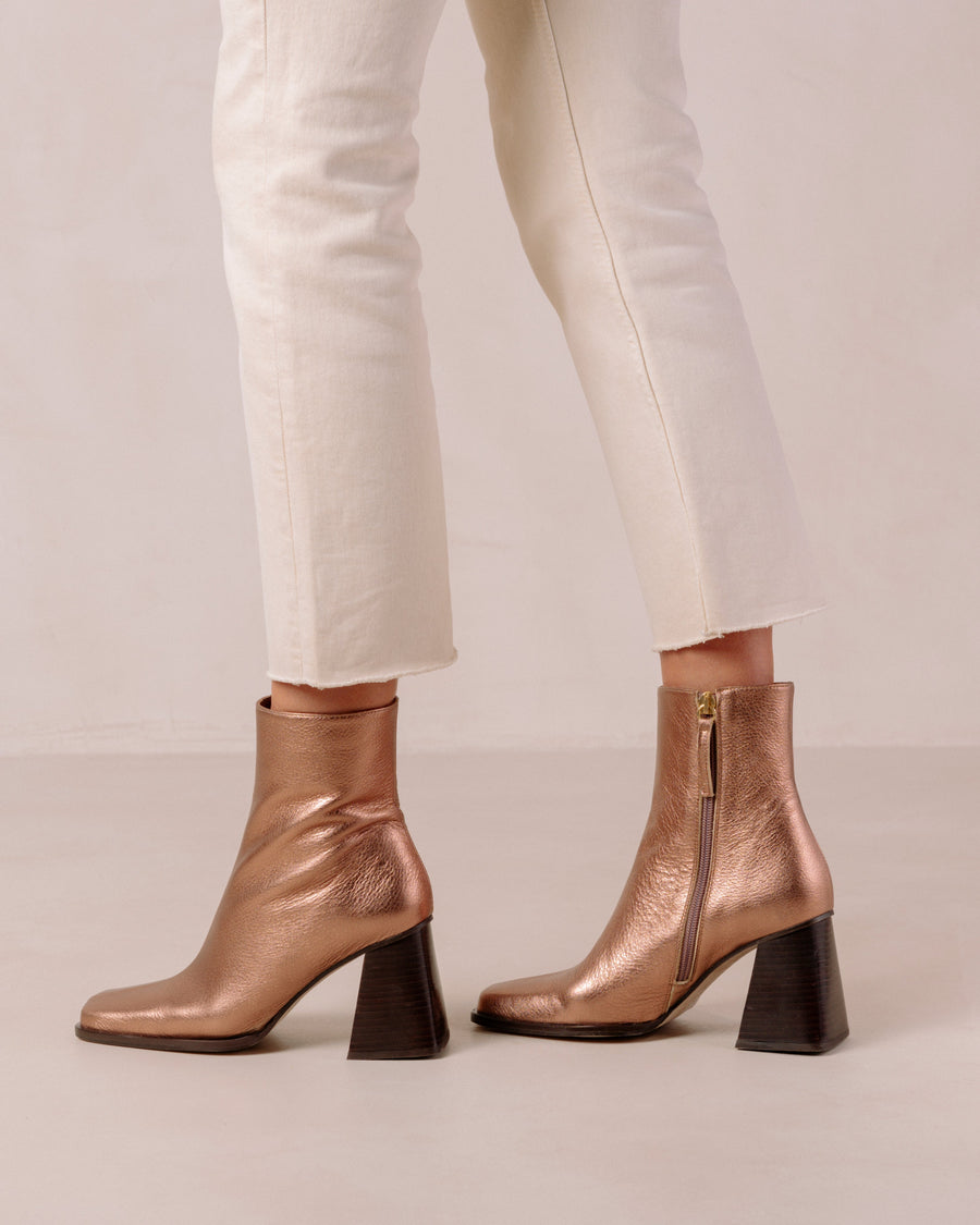 South Shimmer Quartz Pink Ankle Boots ALOHAS