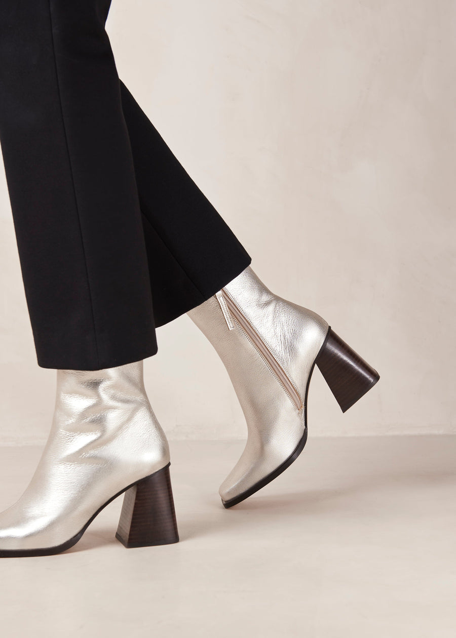 South Shimmer Silver Leather Ankle Boots Ankle Boots ALOHAS