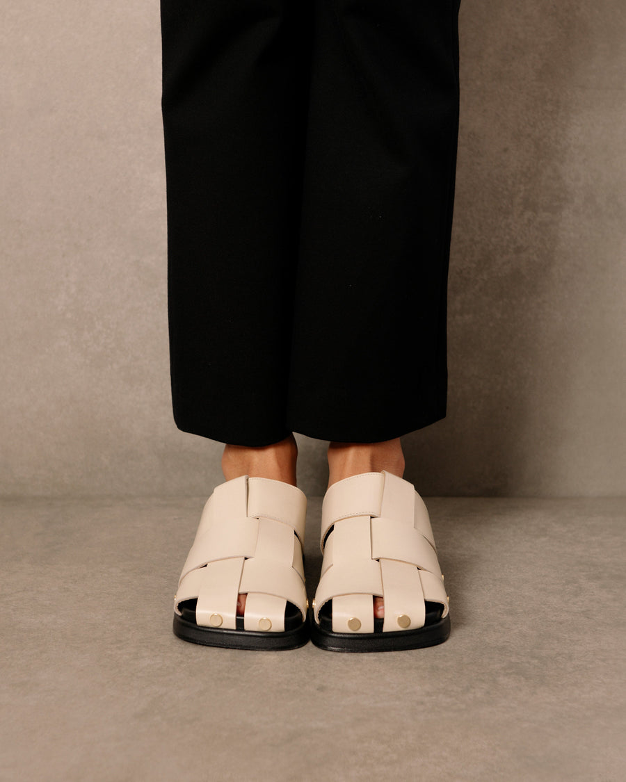 Stuart Cream Leather Mules Sandals ALOHAS