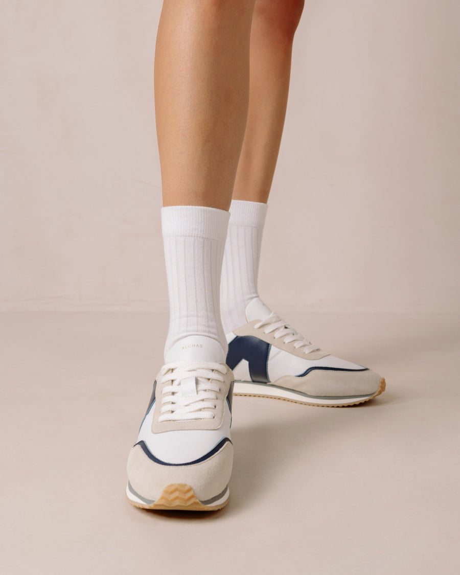 tb.015 Bright White Navy Sneakers ALOHAS