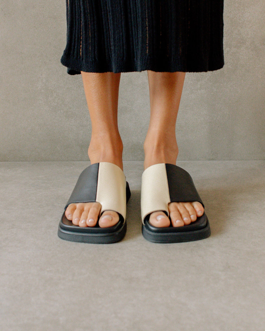 Toe Ring Flop Bicolor Black Cream Leather Sandals Sandals ALOHAS