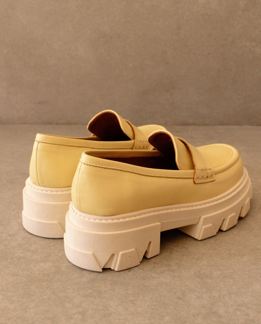 Trailblazer Mellow Yellow Loafers ALOHAS
