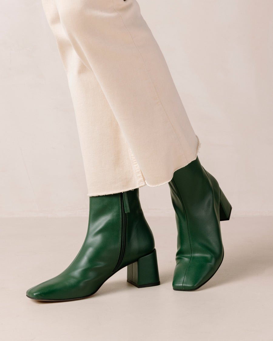 Watercolor Cucumber Green Ankle Boots Svegan