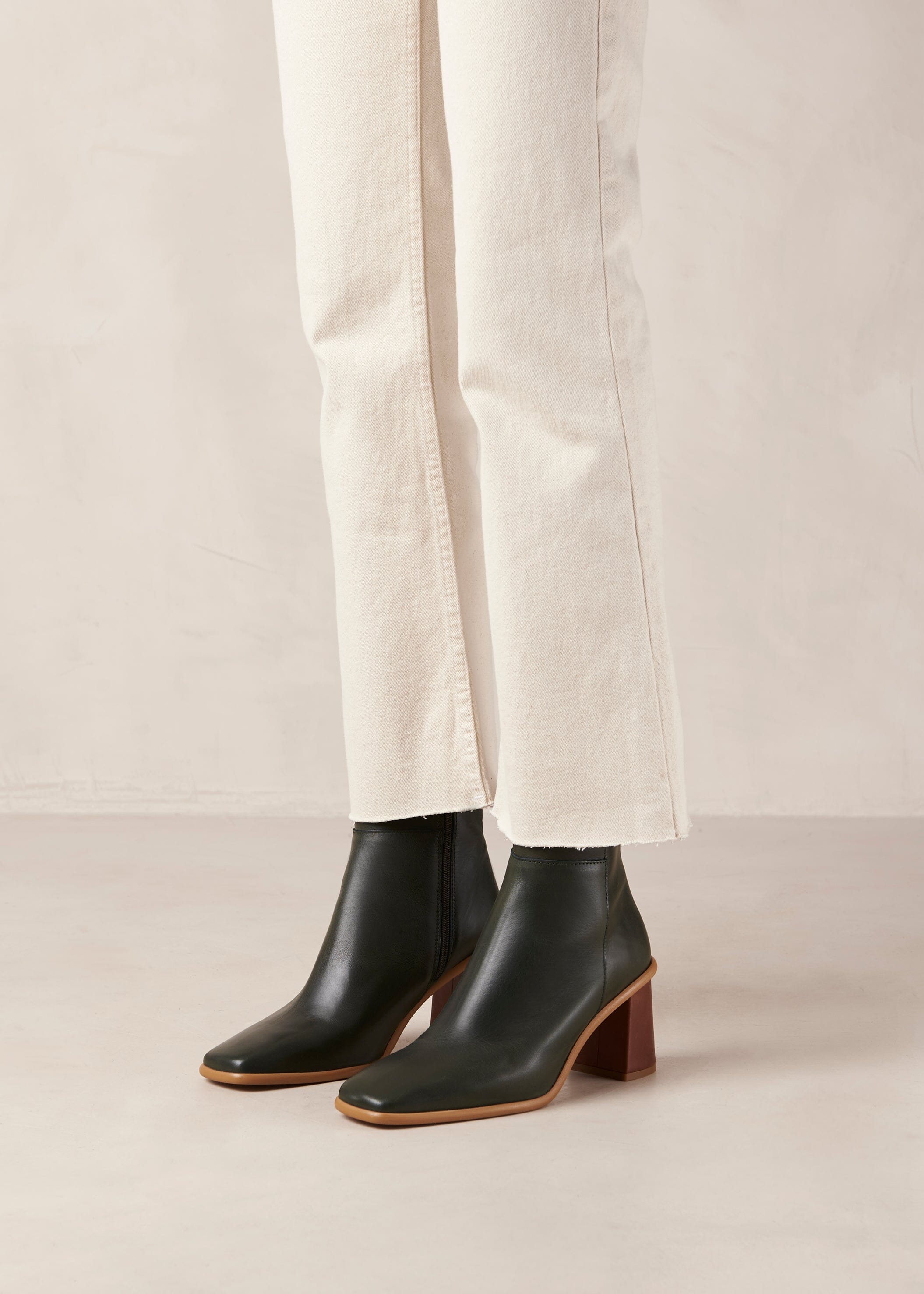 West - Green Leather Boots | ALOHAS
