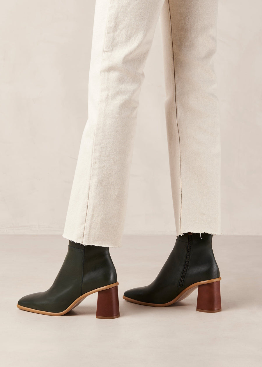 West Forest Boots ALOHAS