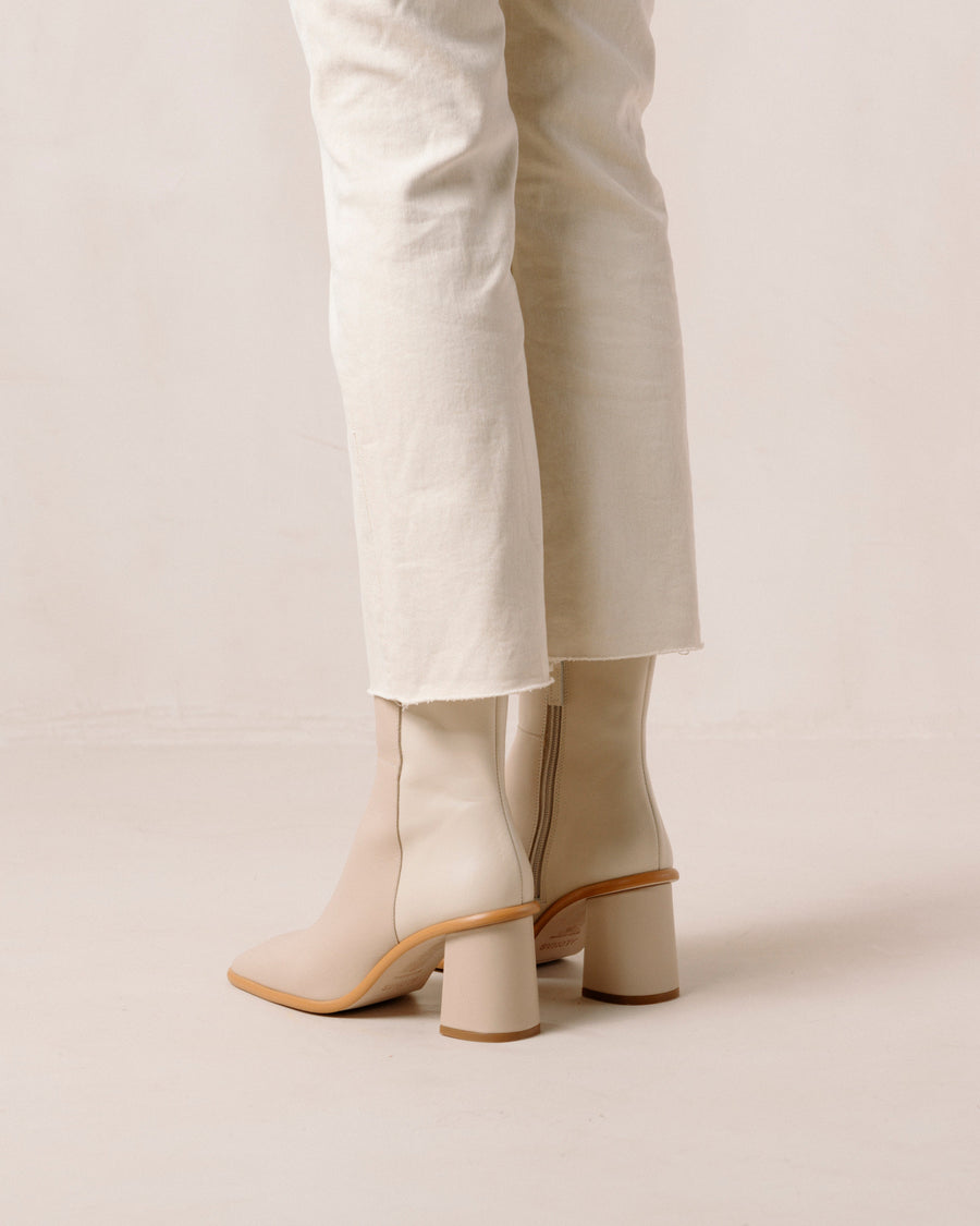 West Bicolor Stone Beige Cream Leather Ankle Boots Ankle Boots ALOHAS