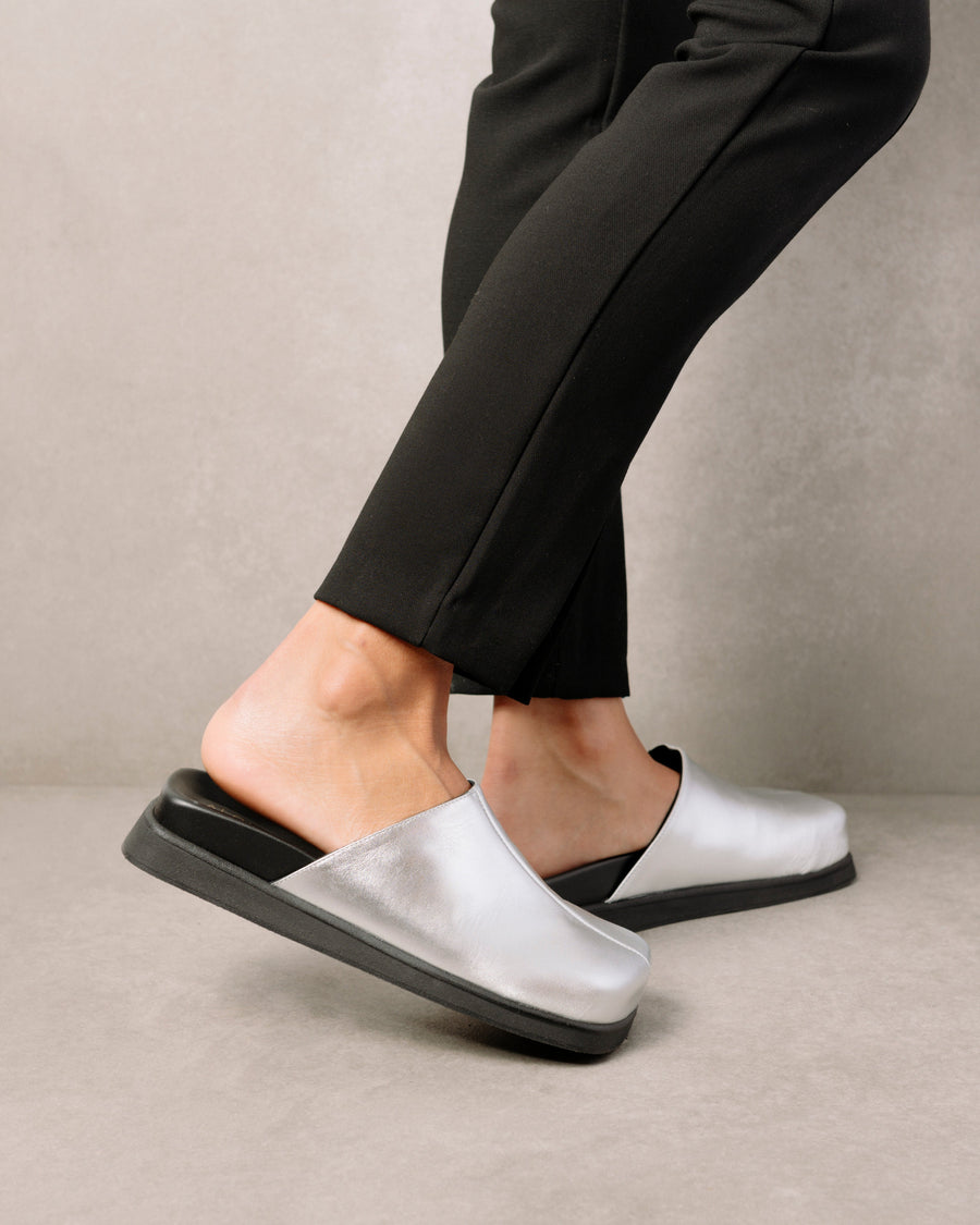 Whiz Shimmer Silver Mules ALOHAS